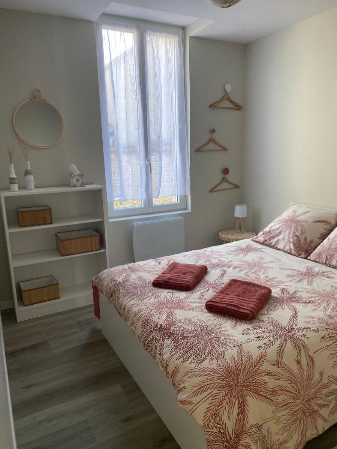 Charmante Maison Avec Cour Privative Коньяк Экстерьер фото